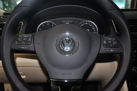 2014款大众帕萨特2.0TSI DSG御尊版