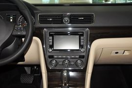 2014款大众帕萨特2.0TSI DSG御尊版