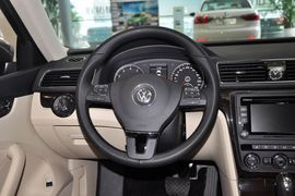2014款大众帕萨特2.0TSI DSG御尊版
