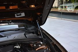 2014款宝马X1 sDrive18i运动设计套装