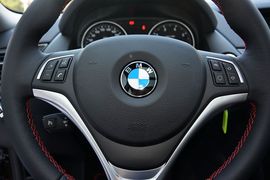 2014款宝马X1 sDrive18i运动设计套装