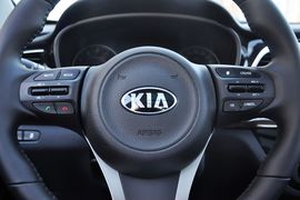 2014款起亚K4 1.8L LUX AT