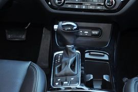 2014款起亚K4 1.8L LUX AT