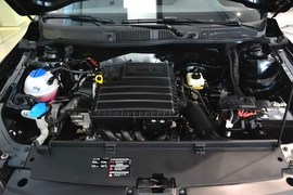 2013款大众朗逸1.6L自动舒适版 改款