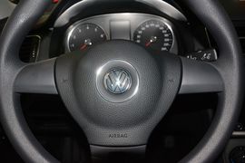 2013款大众朗逸1.6L自动舒适版 改款