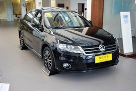 2014款大众朗逸1.6L手自一体运动版