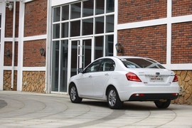 2014款吉利新帝豪试驾