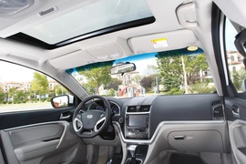 2014款吉利新帝豪试驾