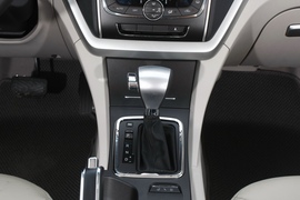 2014款吉利新帝豪试驾