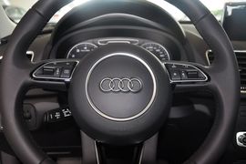 2015款奥迪Q3 40TFSI quattro豪华型