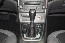 2014款雪佛兰迈锐宝2.0L手自一体豪华版50周年纪念版