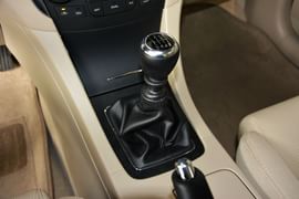 2011款铃木凯泽西2.4L两驱手动标准版