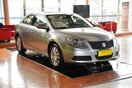 2011款铃木凯泽西2.4L两驱手动标准版