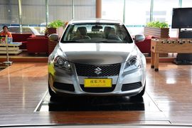 2011款铃木凯泽西2.4L两驱手动标准版