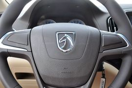 2014款宝骏730 1.5L手动舒适型 7座