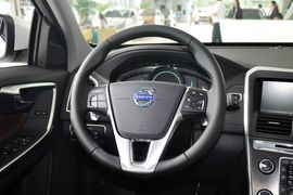 2015款沃尔沃XC60 3.0T T6智逸版