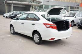 2014款丰田威驰1.3L手动超值版