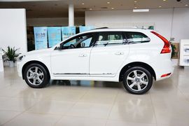 2015款沃尔沃XC60 3.0T T6智逸版