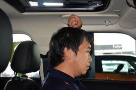 前排头部空间