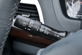 2012款福田拓陆者2.8T四驱基本型ISF2.8