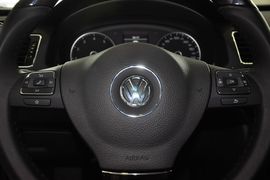 2014款大众帕萨特1.8TSI DSG至尊版