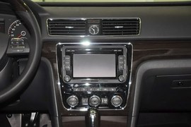 2014款大众帕萨特1.8TSI DSG至尊版
