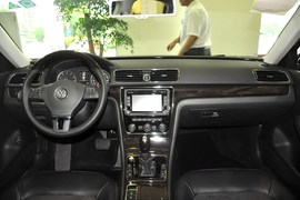 2014款大众帕萨特1.8TSI DSG至尊版
