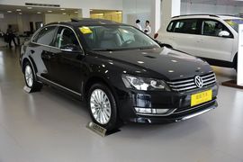 2014款大众帕萨特1.8TSI DSG至尊版