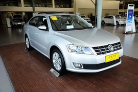 2013款大众朗逸1.6L手动舒适版 改款
