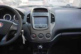 2014款吉利新金刚1.5L手动精英型