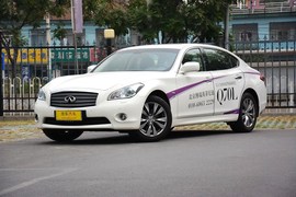 2013款英菲尼迪Q70L 2.5L豪华版