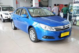 2014款比亚迪速锐1.5TID自动豪华型