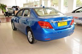 2014款比亚迪速锐1.5TID自动豪华型