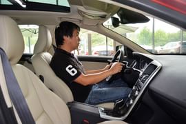 2015款沃尔沃XC60 2.0T T5智逸版