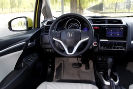 2014本田飞度1.5本地评测套图