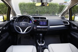 2014本田飞度1.5本地评测套图