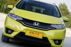 2014本田飞度1.5本地评测套图