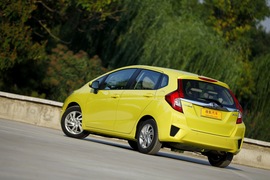 2014本田飞度1.5本地评测套图