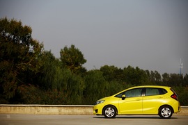 2014本田飞度1.5本地评测套图