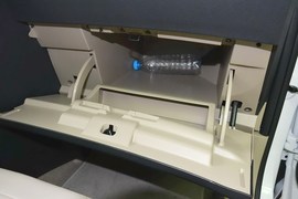 2012款日产逍客2.0XL 火 6MT两驱