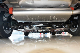 2012款福特福克斯三厢1.6L自动舒适型