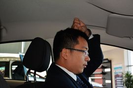 2012款福特福克斯三厢1.6L自动舒适型