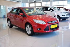 2012款福特福克斯三厢1.6L自动舒适型