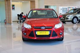 2012款福特福克斯三厢1.6L自动舒适型