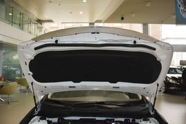 2014款现代索纳塔八 2.0L自动豪华版