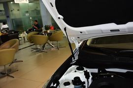 2014款现代索纳塔八 2.0L自动豪华版