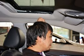2014款现代索纳塔八 2.0L自动豪华版