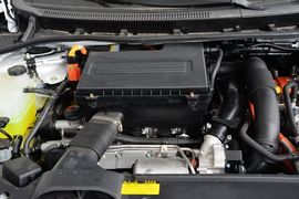 2014款比亚迪秦1.5T酷黑骑士旗舰型