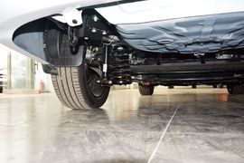 2014款比亚迪秦1.5T酷黑骑士旗舰型