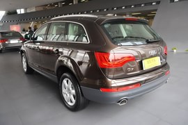 2014款奥迪Q7 35TFSI进取型